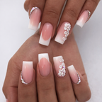 Elegant Floral Nail Art Kit with 24 Short French Nails & Adhesive for Stunning Manicure