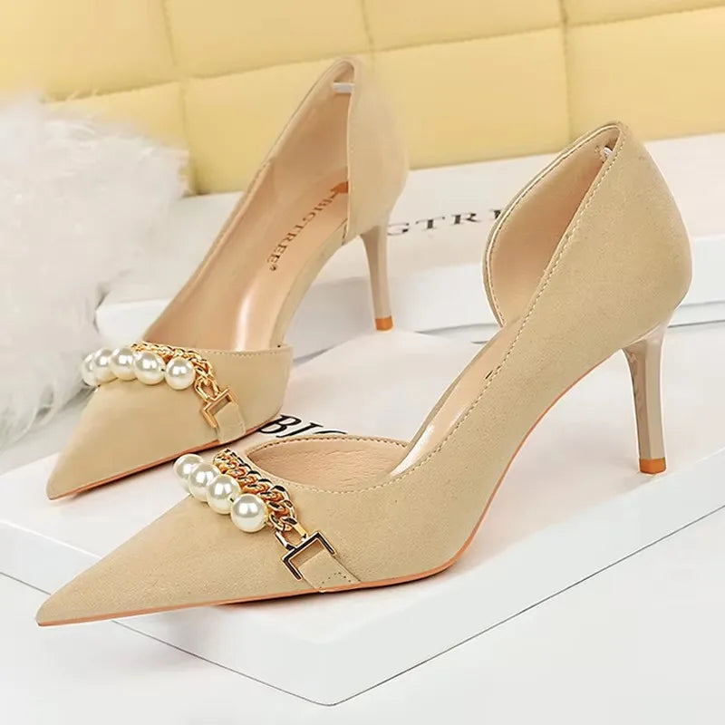 Pearl Chain Stiletto Pumps