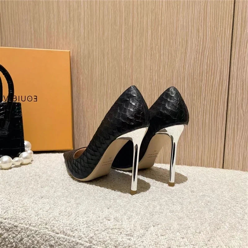 Embossed Pointed-Toe Stiletto Court Pumps