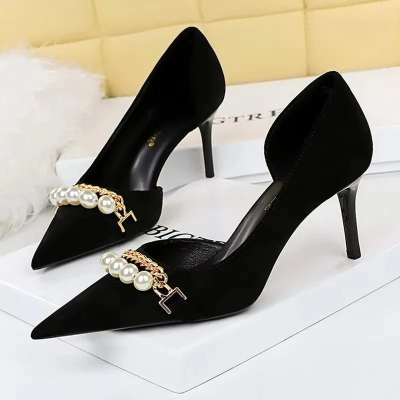 Pearl Chain Stiletto Pumps